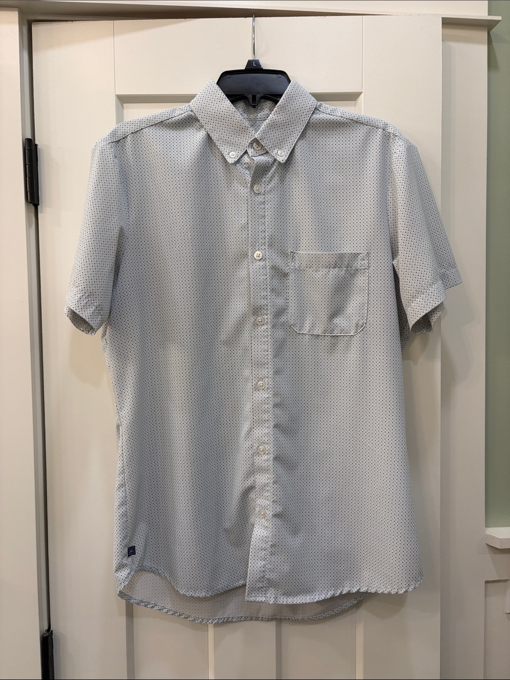 Mizzen+Main Men’s Medium Leeward Trim Fit Short-Sleeve Button-Down Shirt